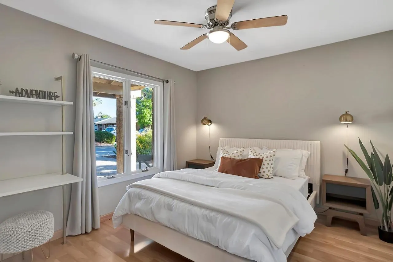 *NEW*Designer Oasis 4BDRM W/Pool/Jacuzzi/PoolTable/Mini Botanical Garden Villa Scottsdale Verenigde Staten
